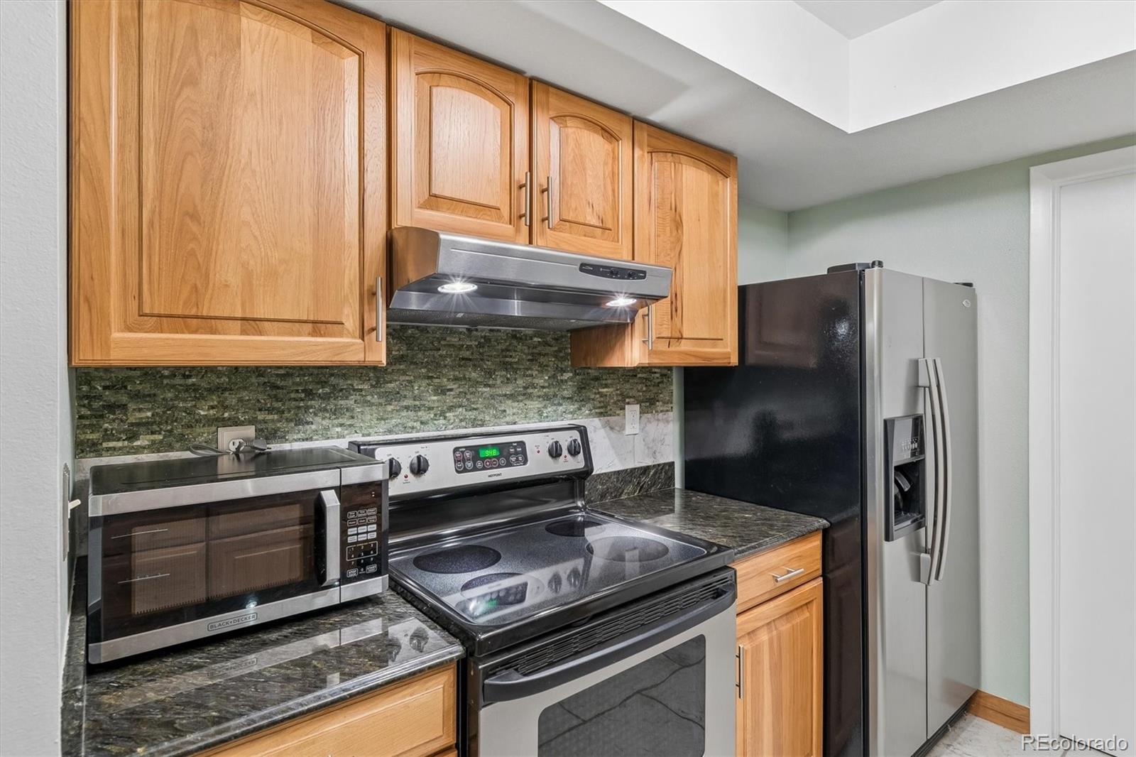 MLS Image #6 for 3550 s harlan street,denver, Colorado