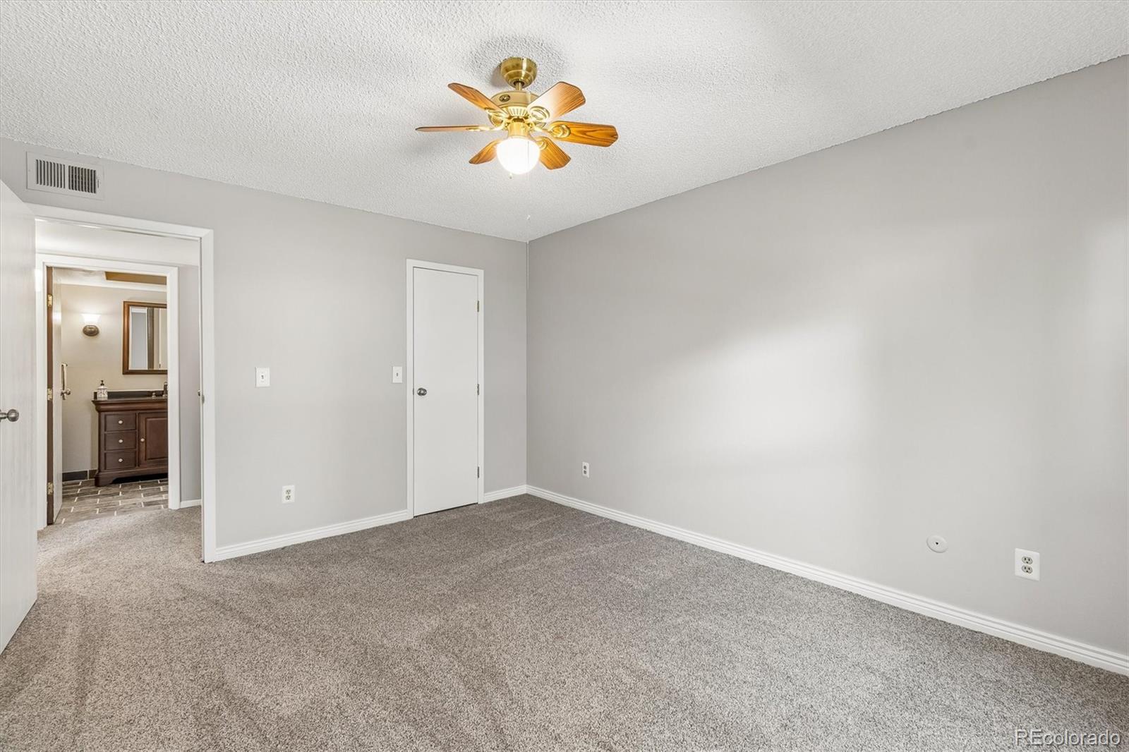 MLS Image #9 for 3550 s harlan street,denver, Colorado