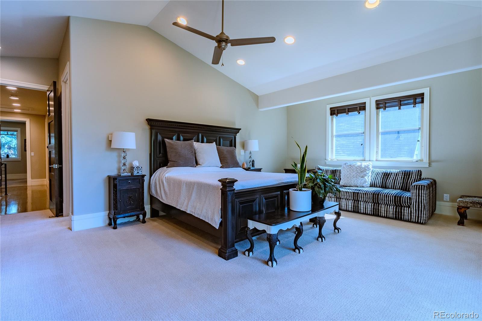 MLS Image #17 for 1745 n emerson street,denver, Colorado