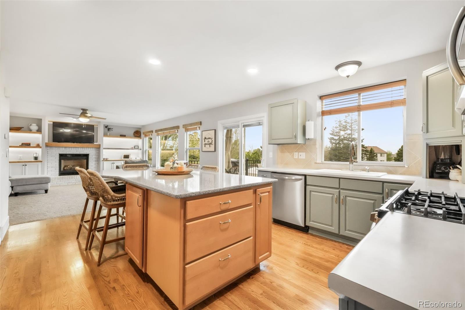 MLS Image #12 for 8920  april drive,colorado springs, Colorado