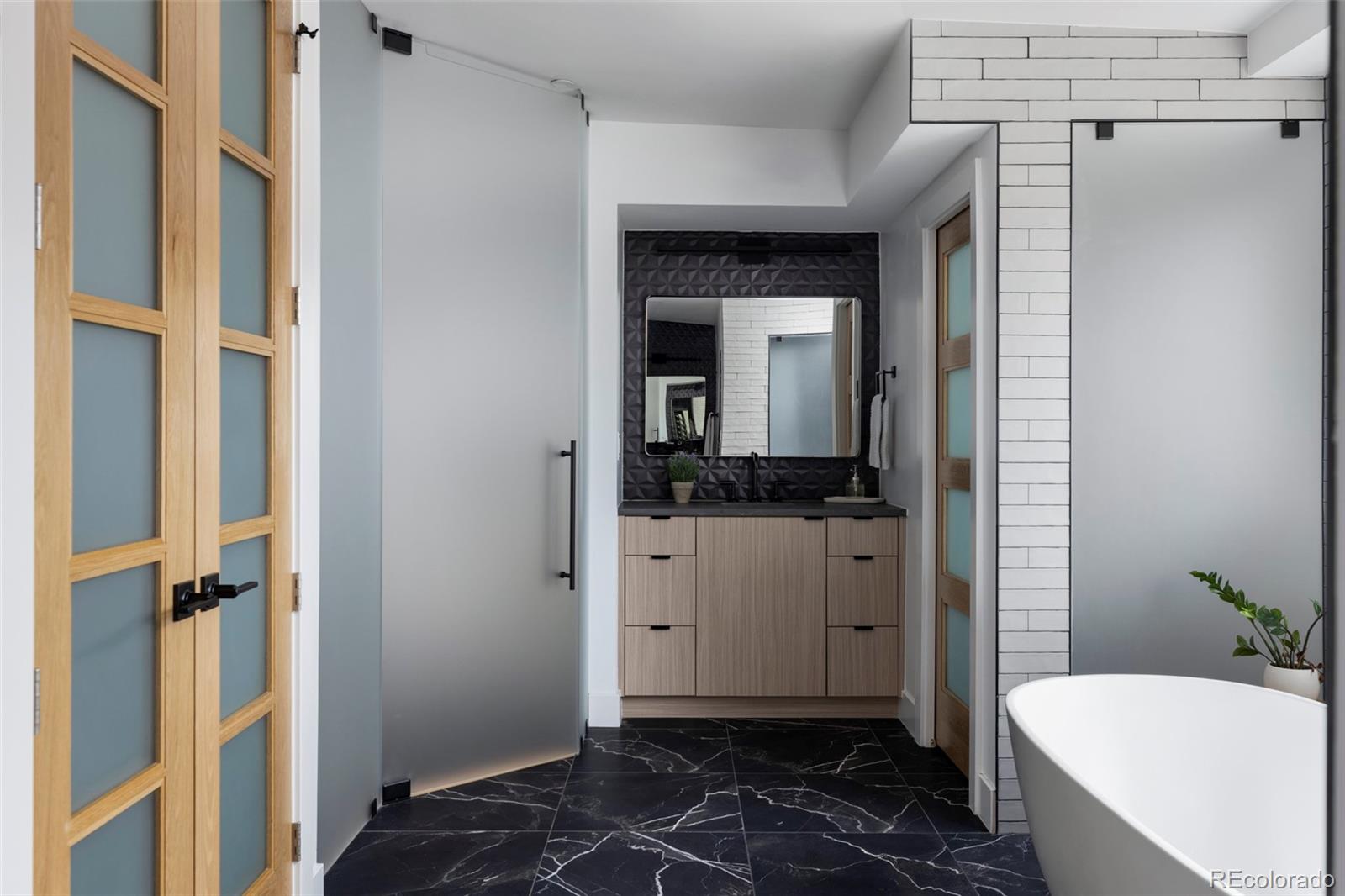 MLS Image #28 for 1441  wazee street,denver, Colorado