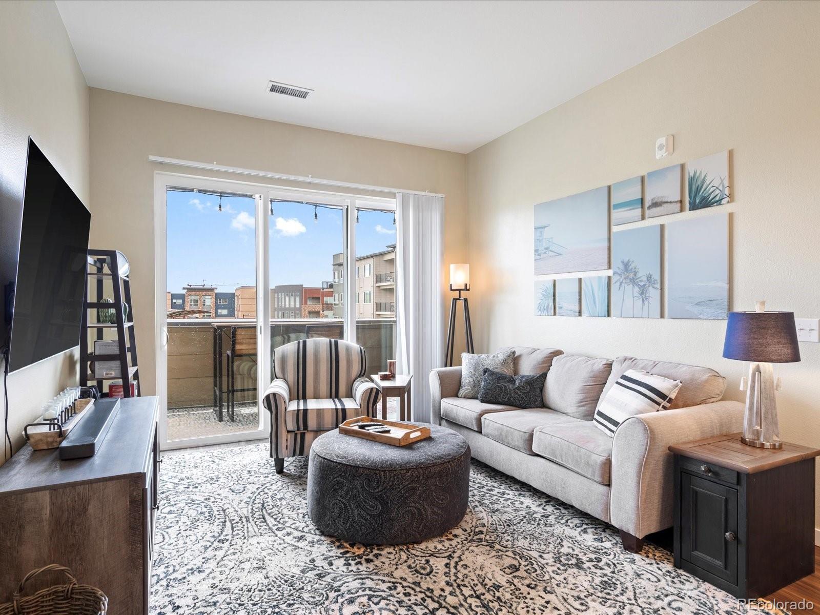 MLS Image #3 for 460 e fremont place,centennial, Colorado