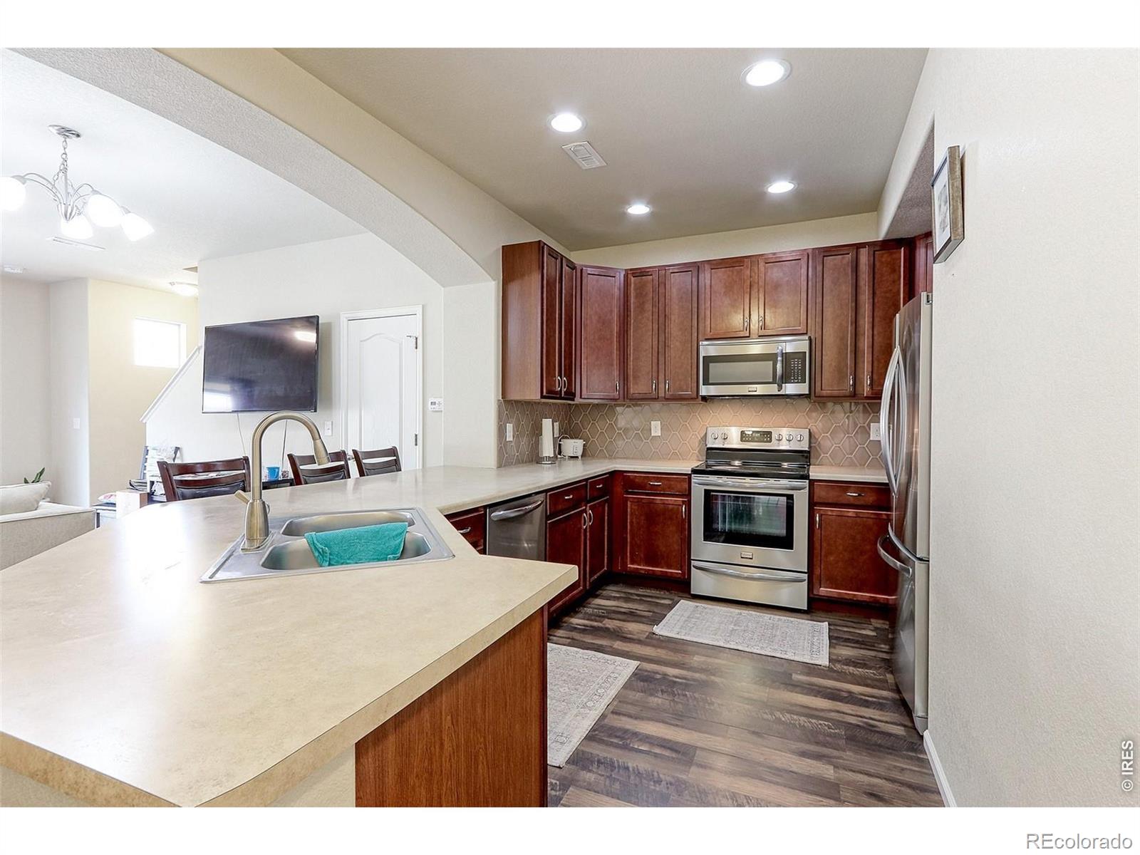 MLS Image #4 for 9721  dahlia lane,thornton, Colorado