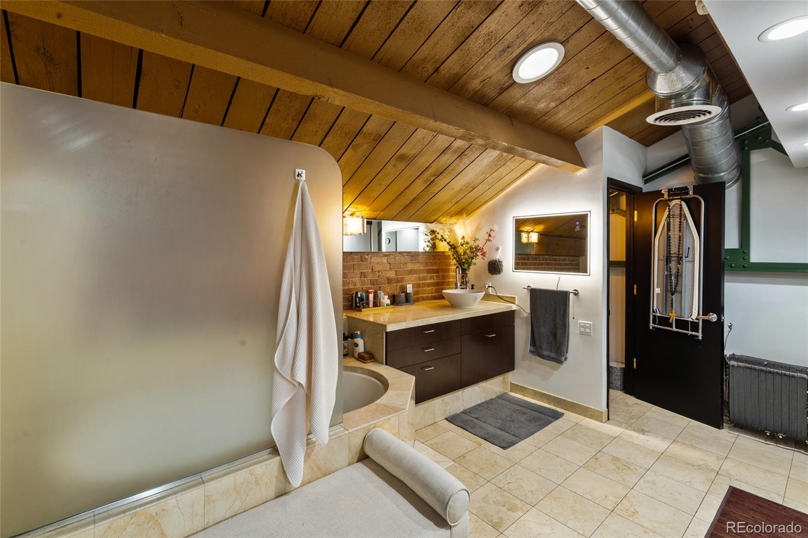 MLS Image #22 for 1203  24th street,denver, Colorado