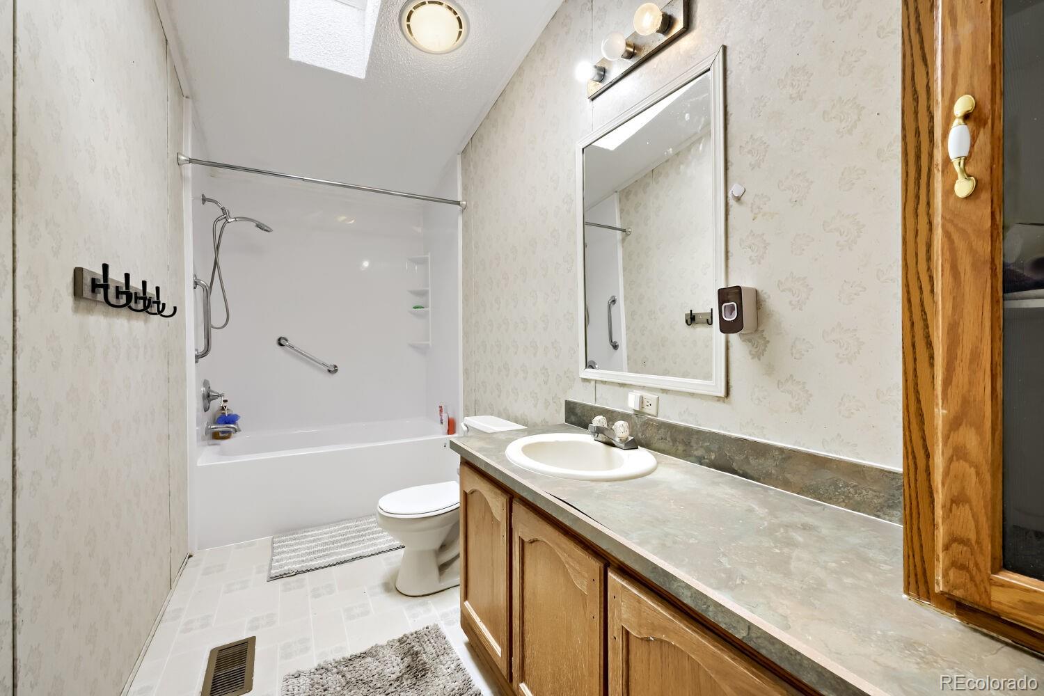 MLS Image #14 for 1460 w 78th circle,denver, Colorado