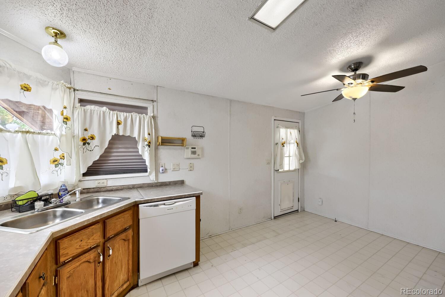 MLS Image #6 for 1460 w 78th circle,denver, Colorado
