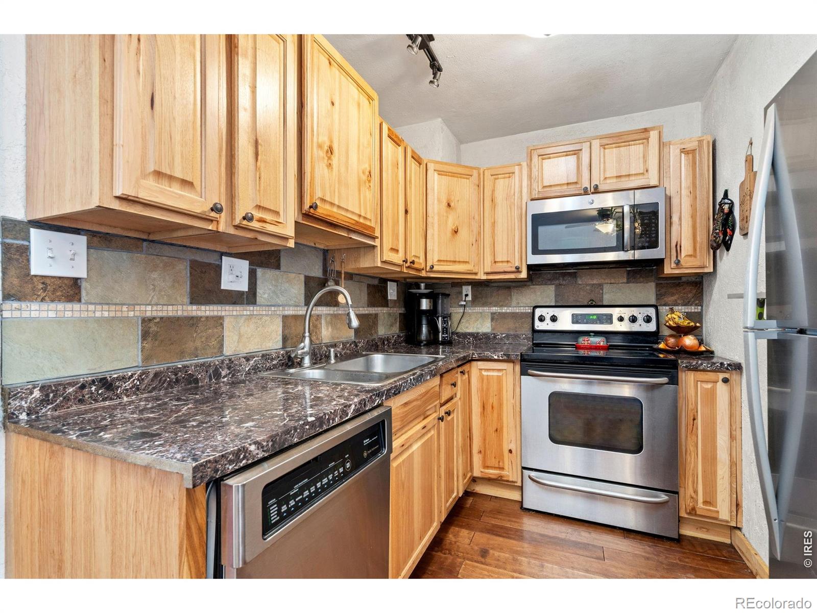 MLS Image #5 for 1715  azalea drive,fort collins, Colorado