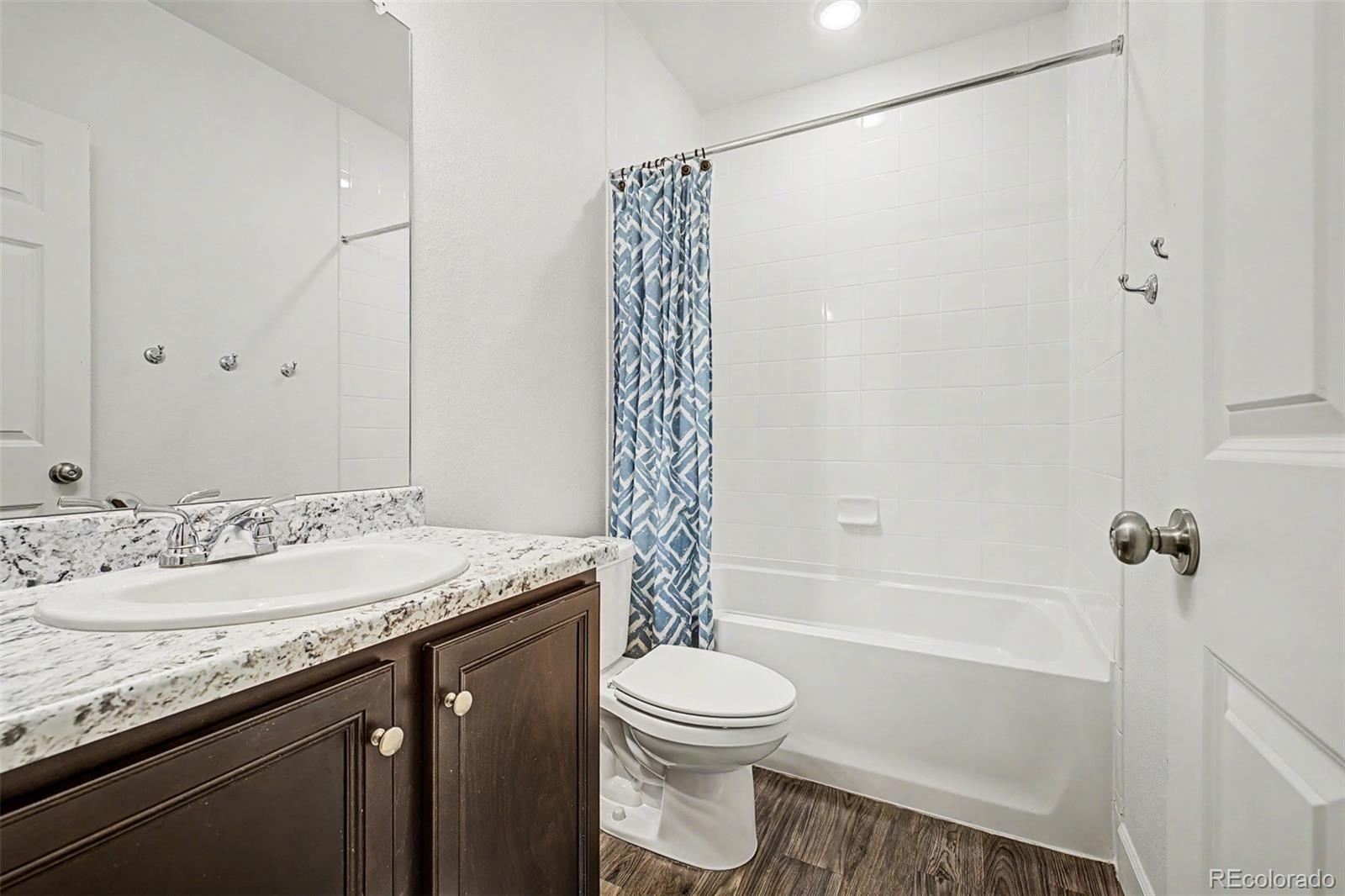 MLS Image #35 for 36 s newcastle way,aurora, Colorado