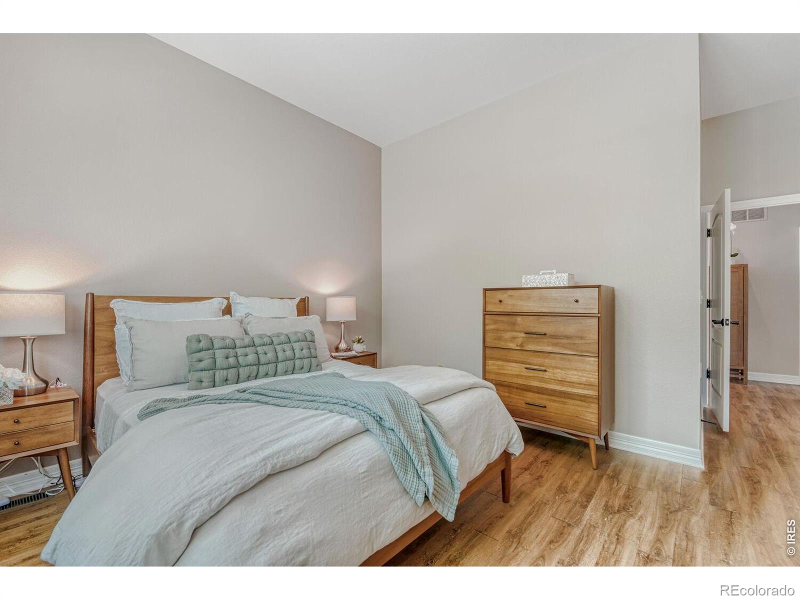 MLS Image #10 for 770  meadowlark lane,louisville, Colorado