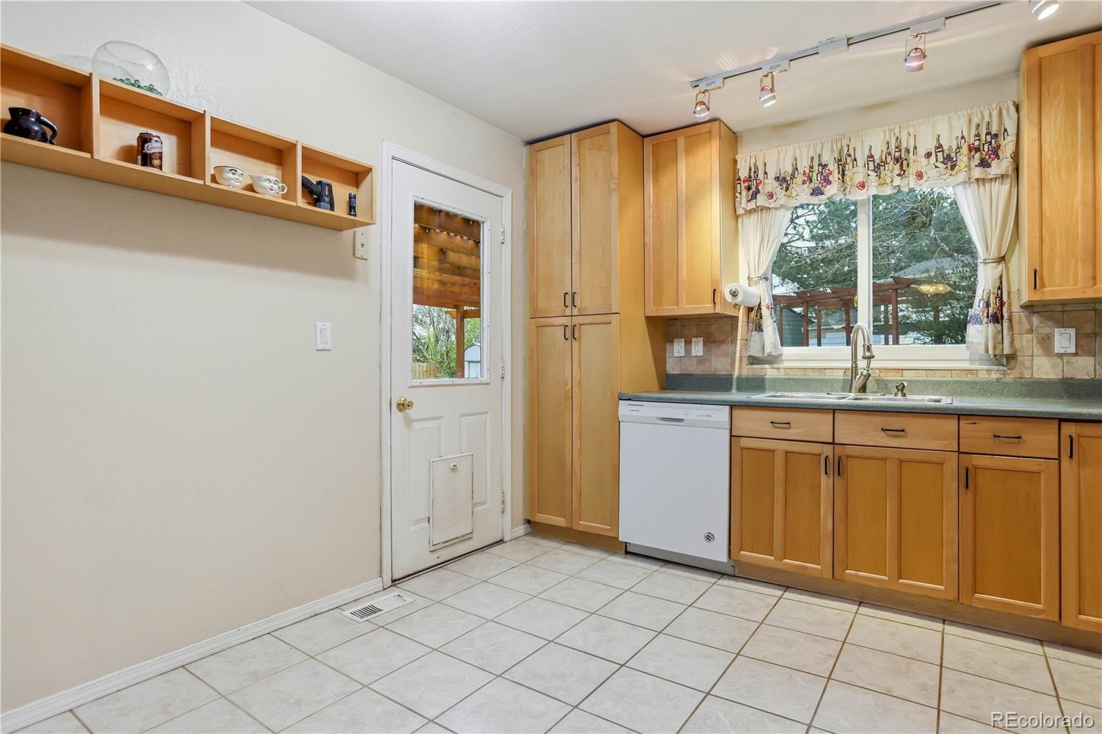 MLS Image #7 for 17787  biscuit root drive,parker, Colorado