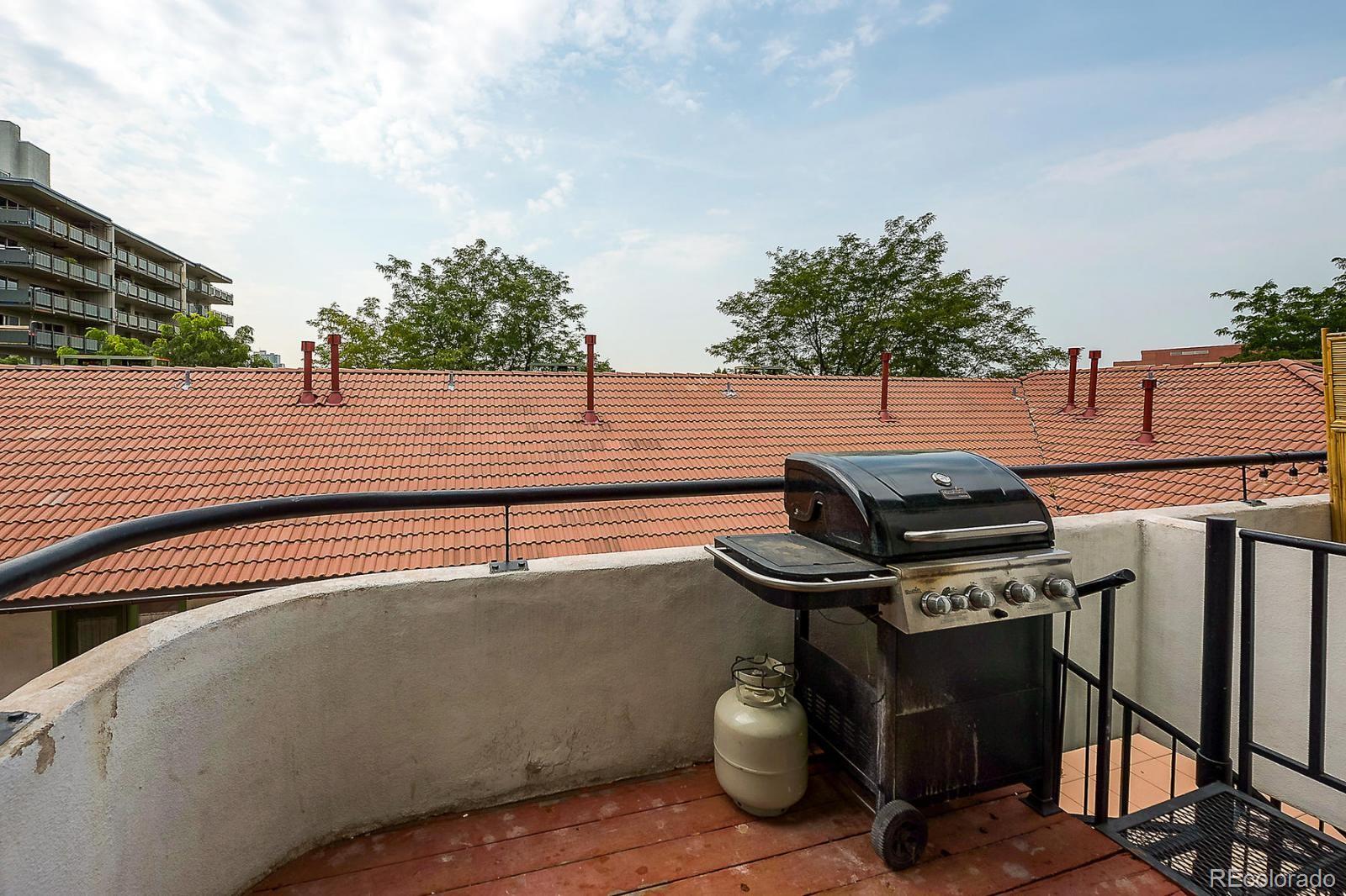 MLS Image #15 for 704 n pearl street,denver, Colorado