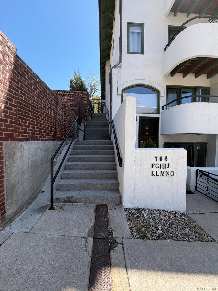MLS Image #17 for 704 n pearl street,denver, Colorado