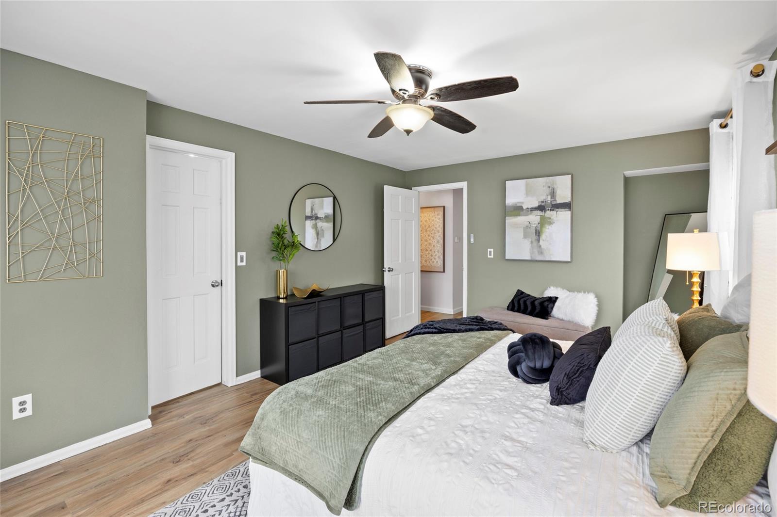 MLS Image #18 for 12414 e tennessee circle b,aurora, Colorado