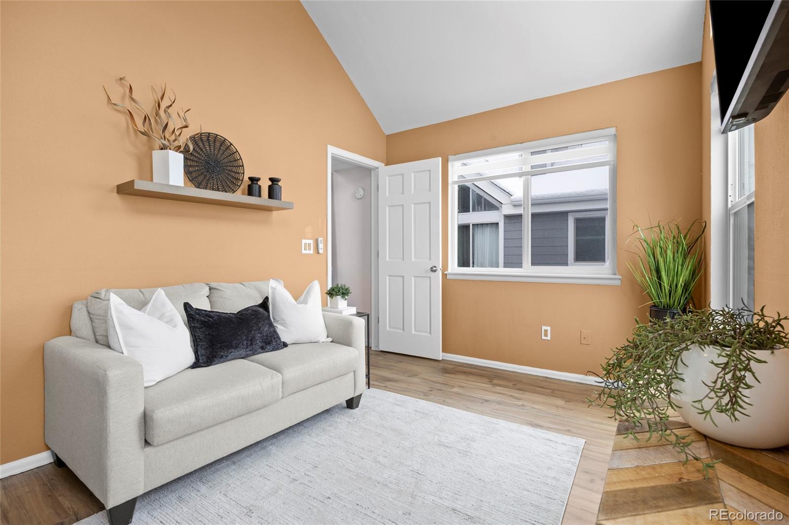 MLS Image #29 for 12414 e tennessee circle b,aurora, Colorado