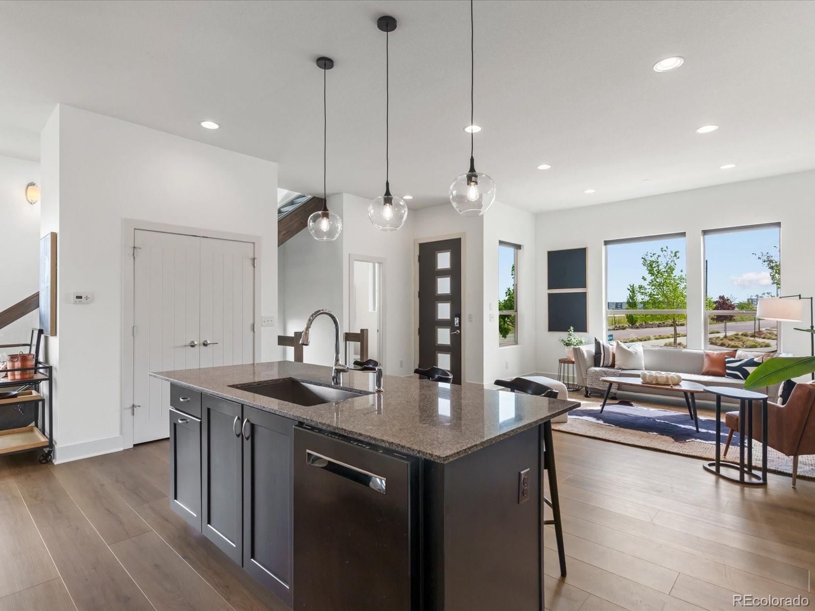 MLS Image #12 for 5547  valentia street,denver, Colorado