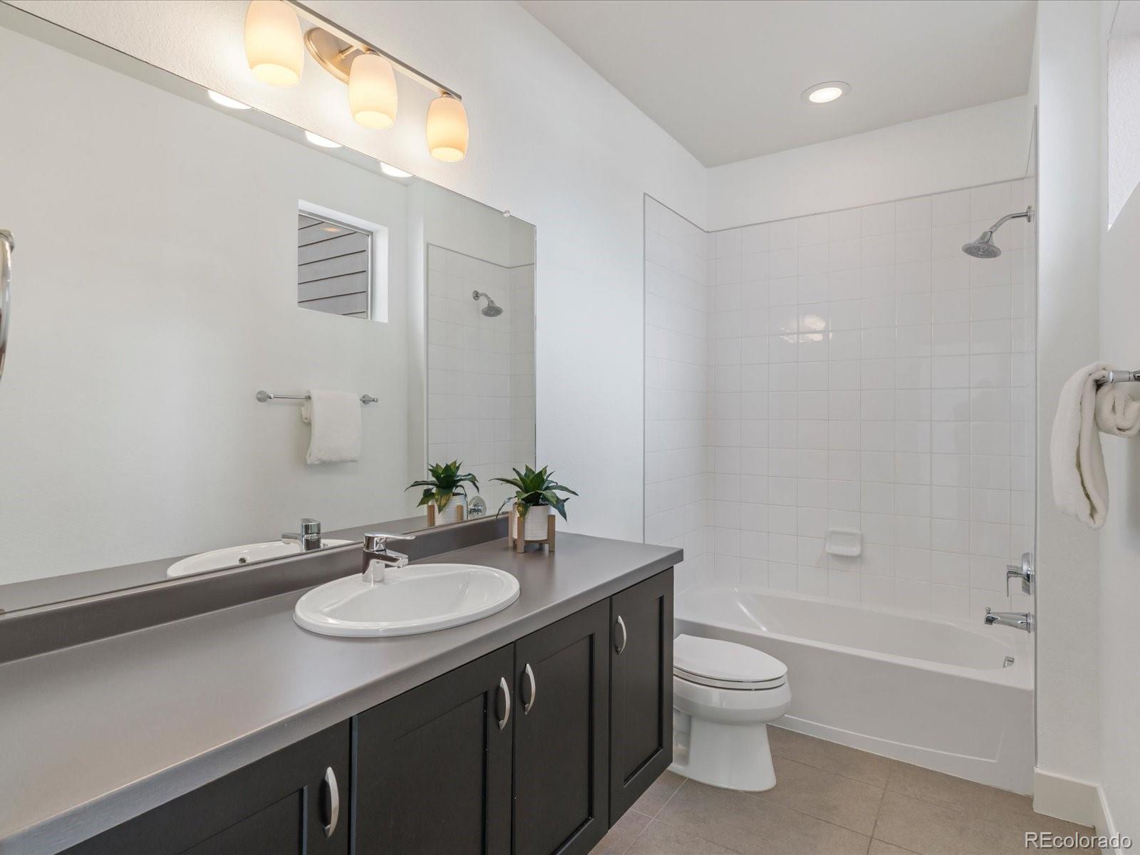 MLS Image #33 for 5547  valentia street,denver, Colorado
