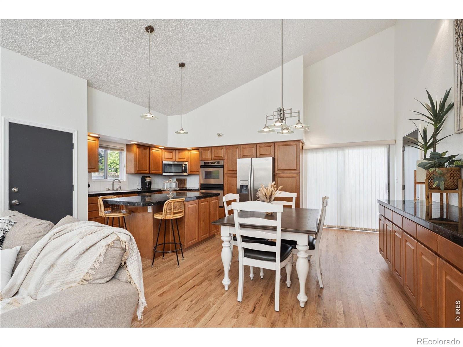 MLS Image #10 for 2276 s dayton street,denver, Colorado