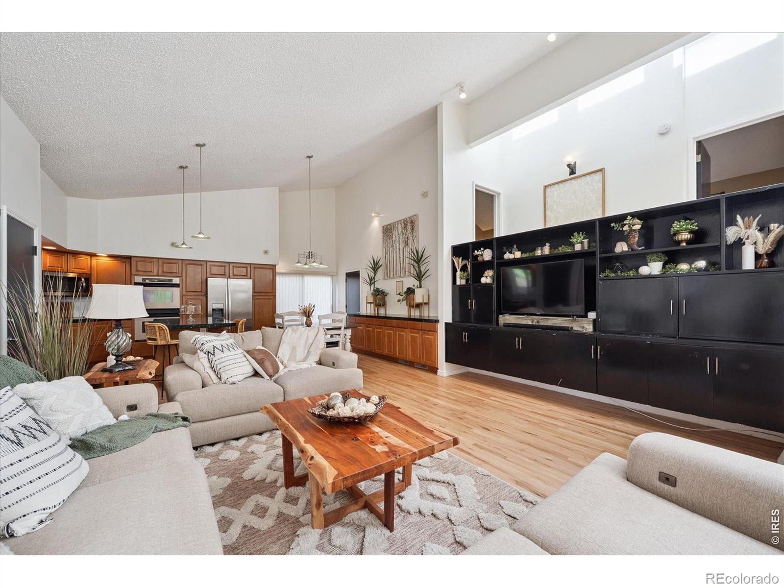 MLS Image #11 for 2276 s dayton street,denver, Colorado