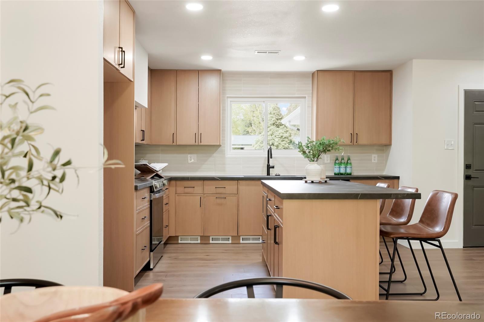 MLS Image #11 for 3352  vivian drive,wheat ridge, Colorado