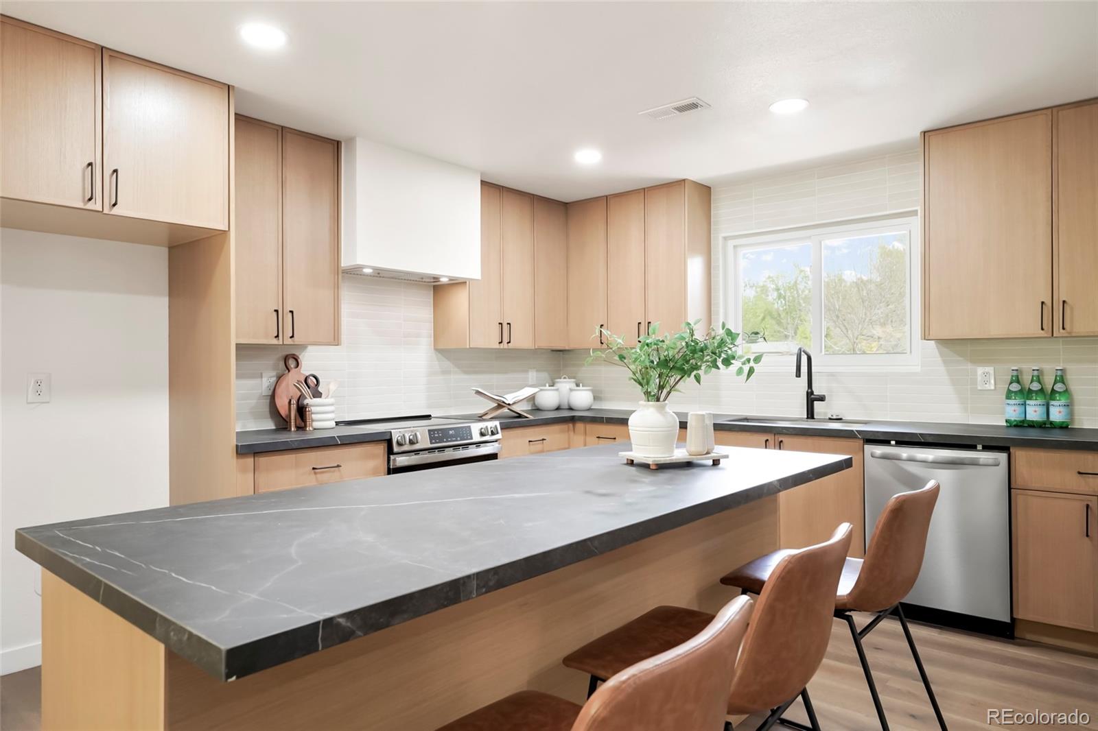 MLS Image #12 for 3352  vivian drive,wheat ridge, Colorado