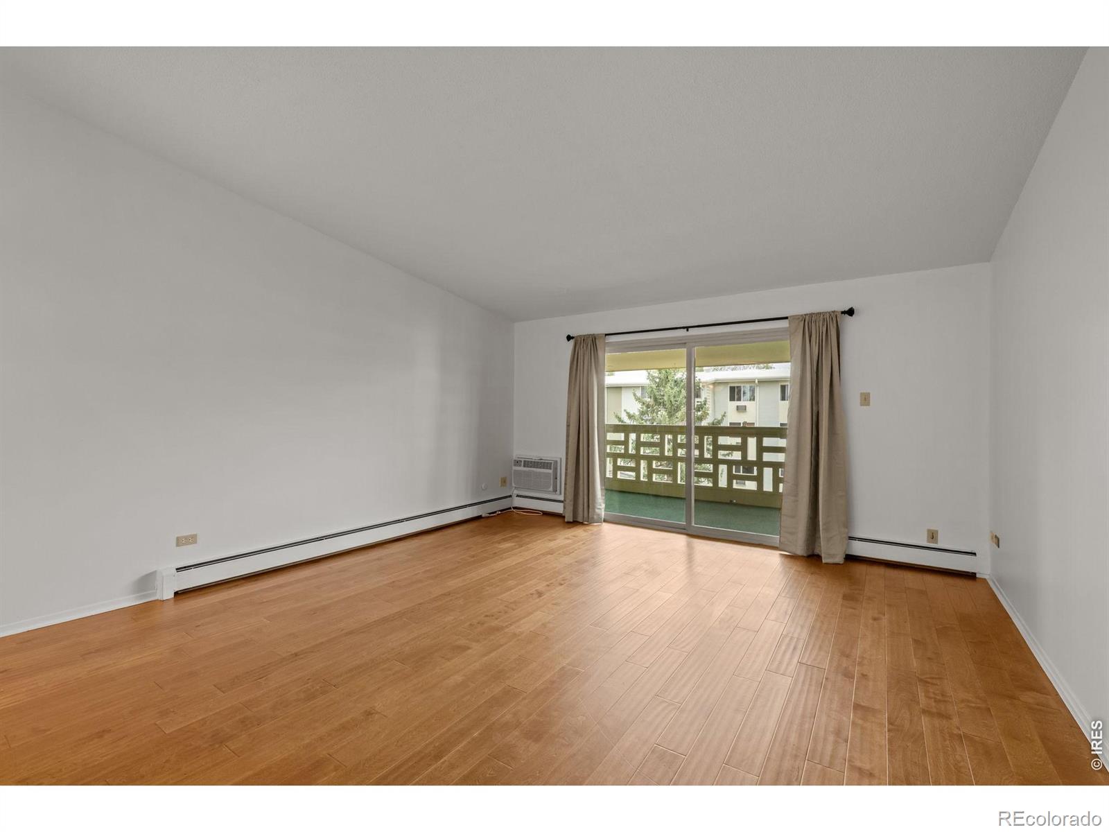 MLS Image #5 for 695 s alton way,denver, Colorado