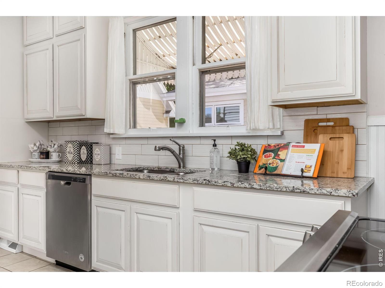 MLS Image #16 for 825  6th avenue,longmont, Colorado