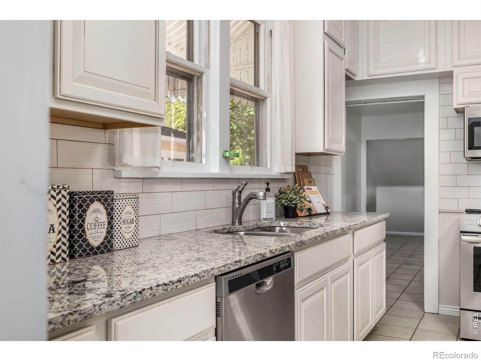 MLS Image #18 for 825  6th avenue,longmont, Colorado