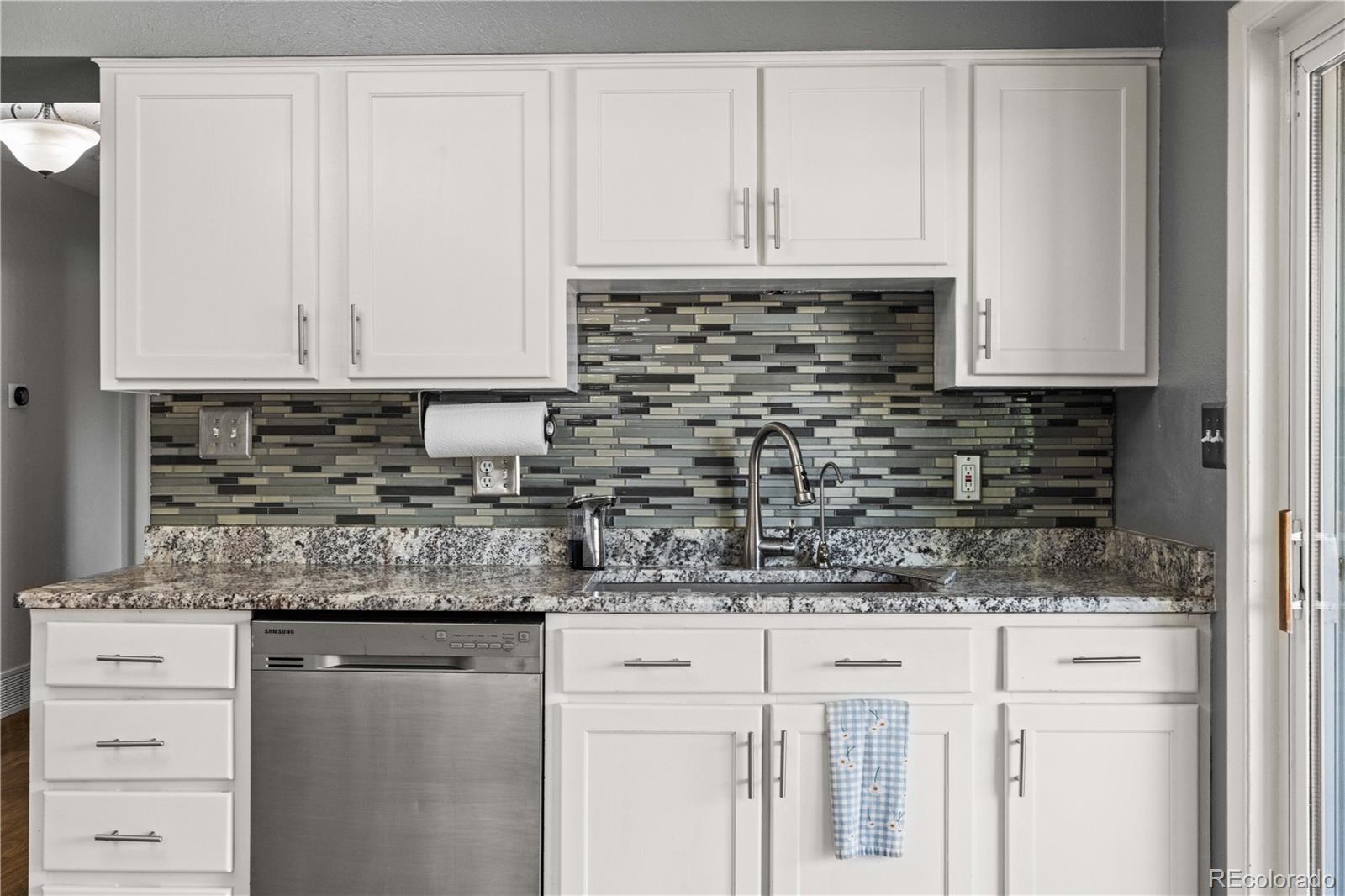 MLS Image #12 for 2951 s downing street,englewood, Colorado