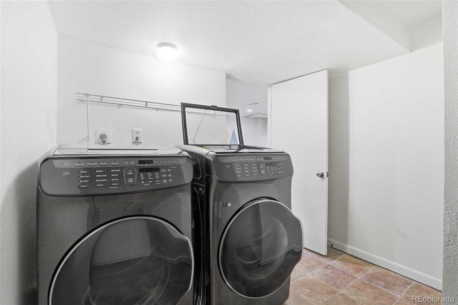MLS Image #9 for 5716 s lisbon way,centennial, Colorado