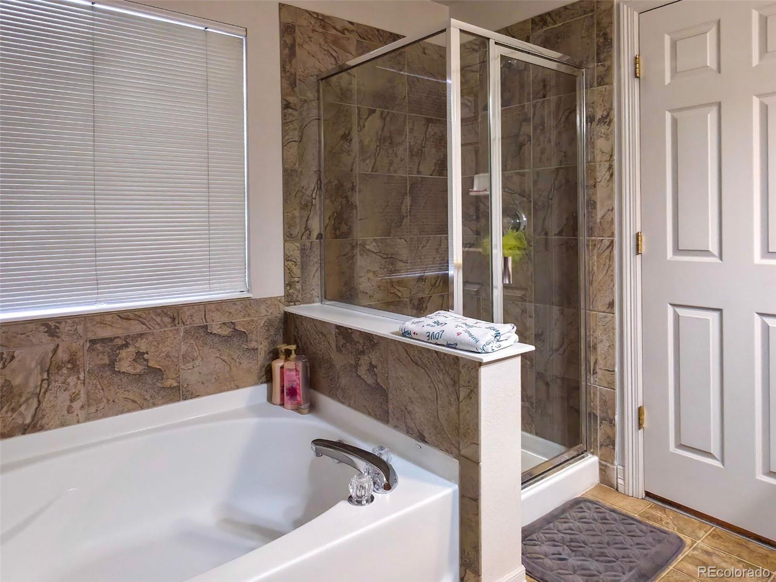 MLS Image #23 for 5560  lewiston street,denver, Colorado