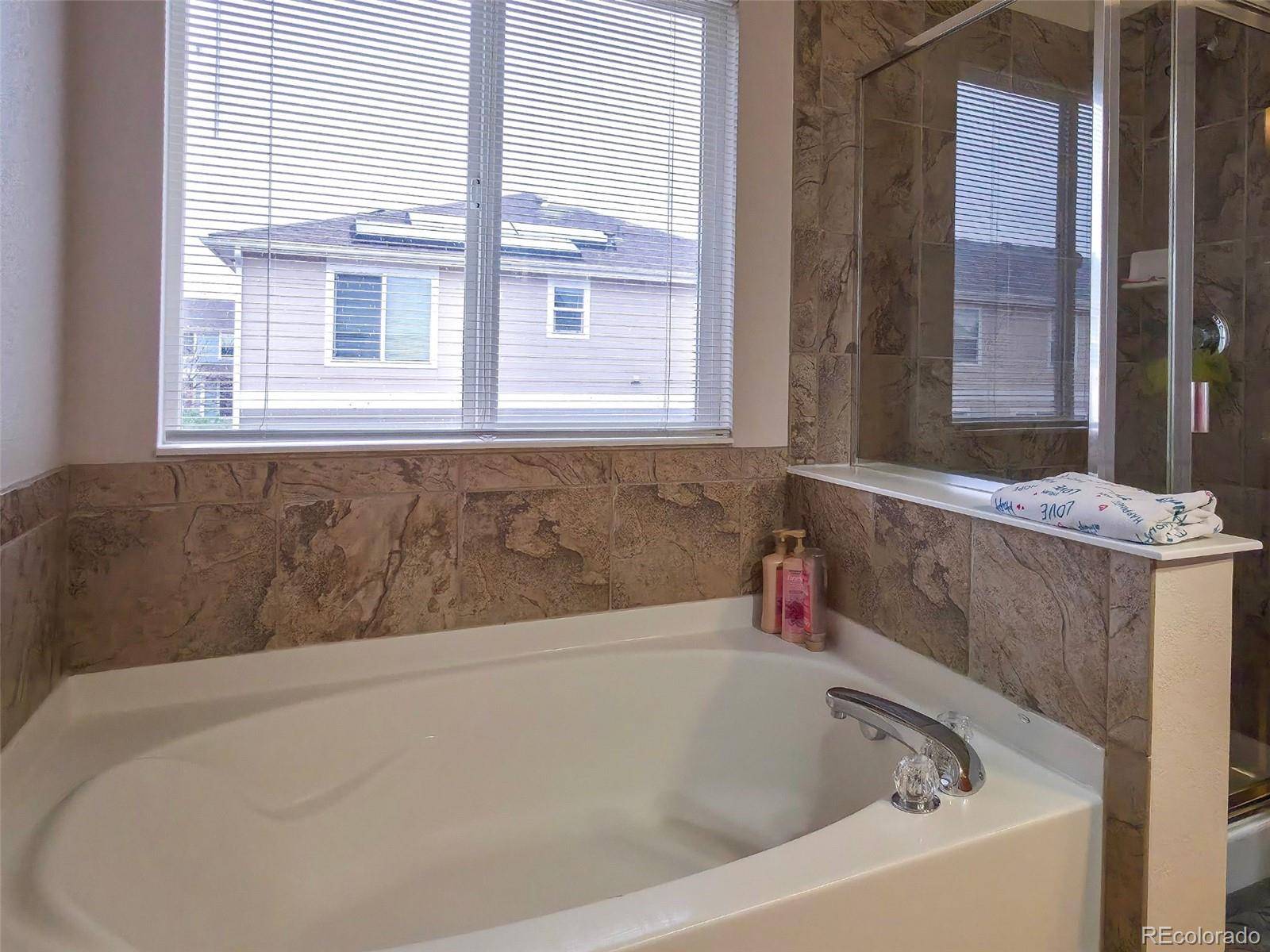 MLS Image #24 for 5560  lewiston street,denver, Colorado