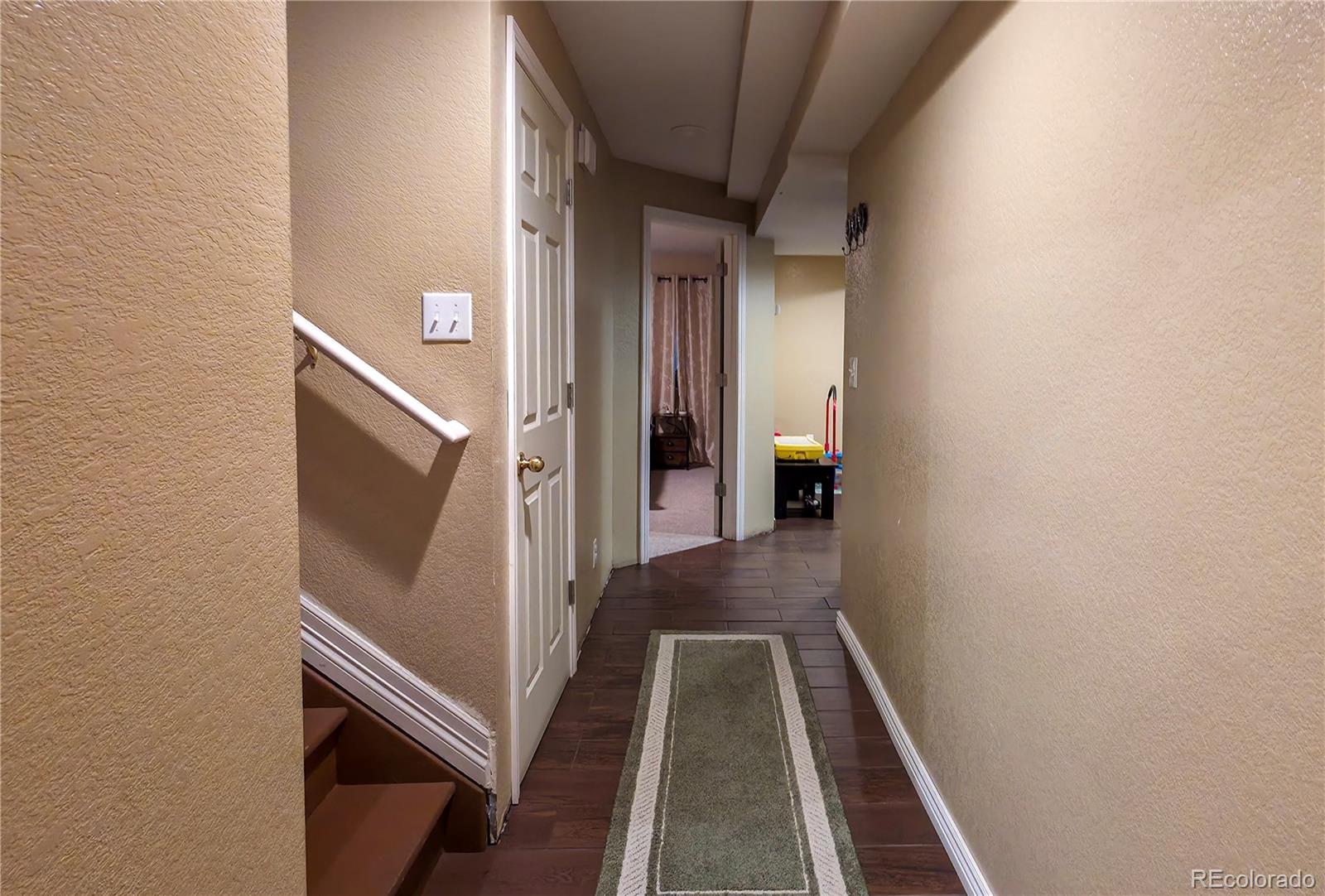 MLS Image #34 for 5560  lewiston street,denver, Colorado