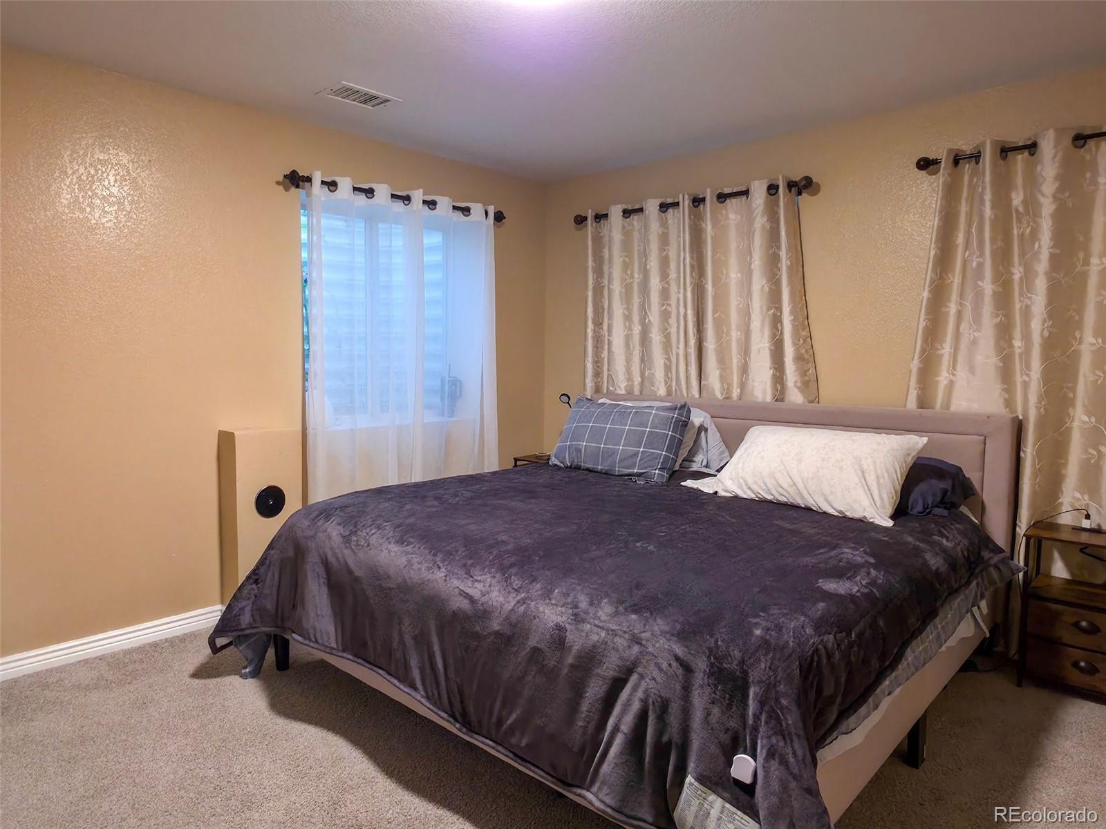 MLS Image #37 for 5560  lewiston street,denver, Colorado