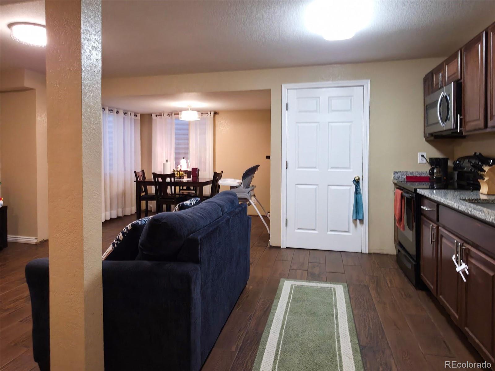 MLS Image #38 for 5560  lewiston street,denver, Colorado
