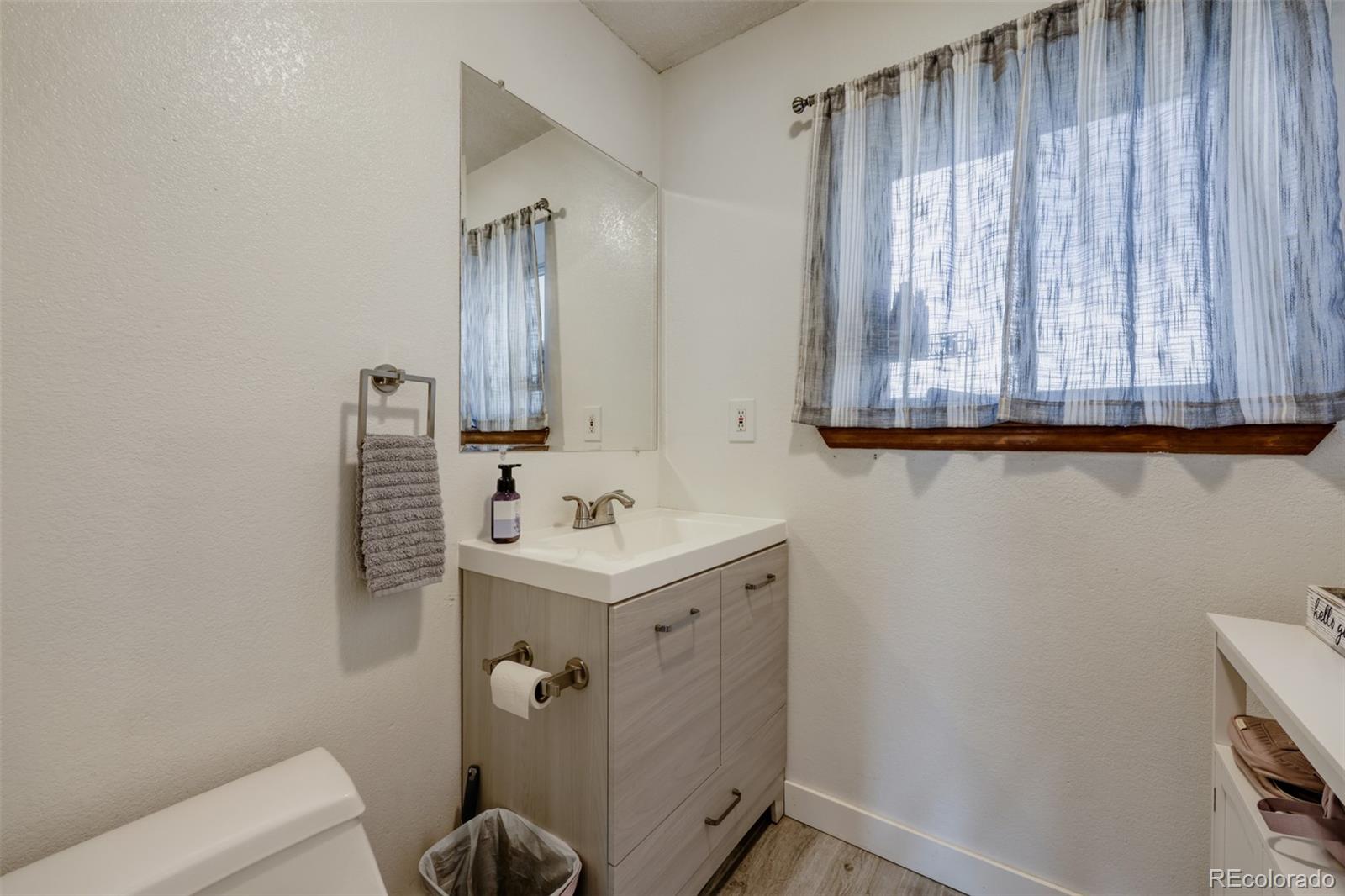 MLS Image #15 for 9384  bellaire street,thornton, Colorado