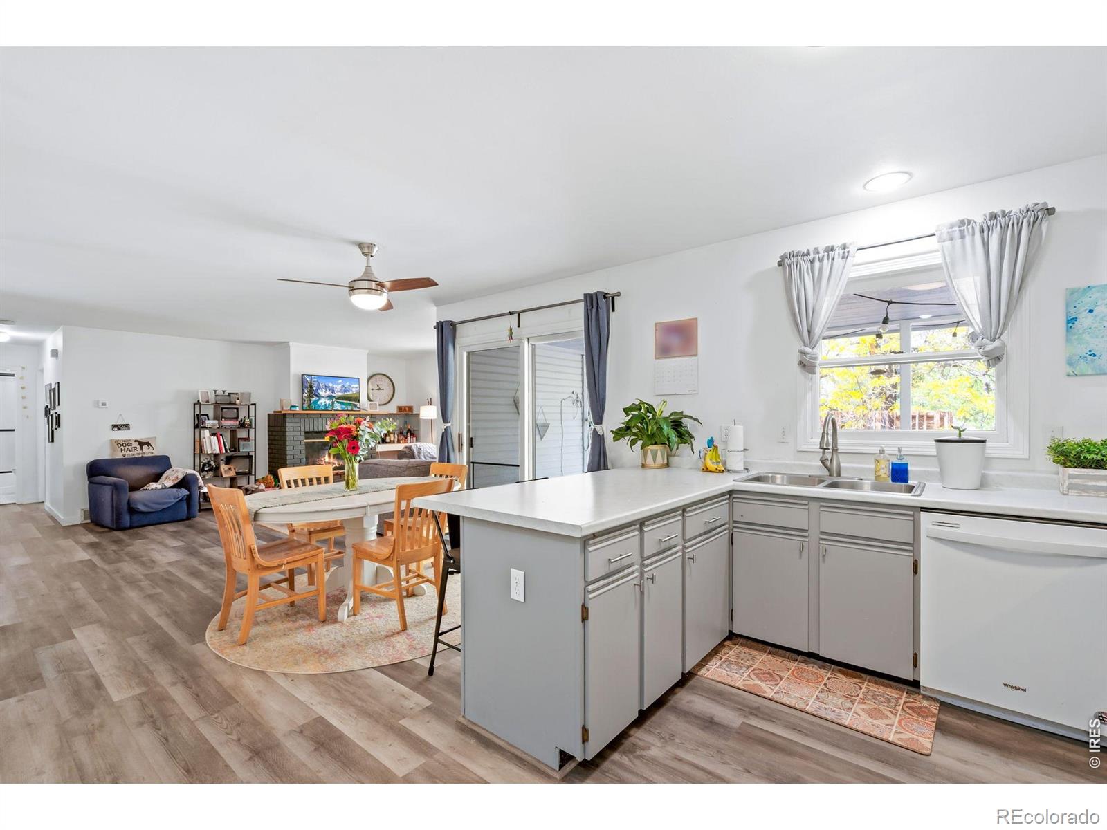 MLS Image #10 for 2756  bradford square,fort collins, Colorado