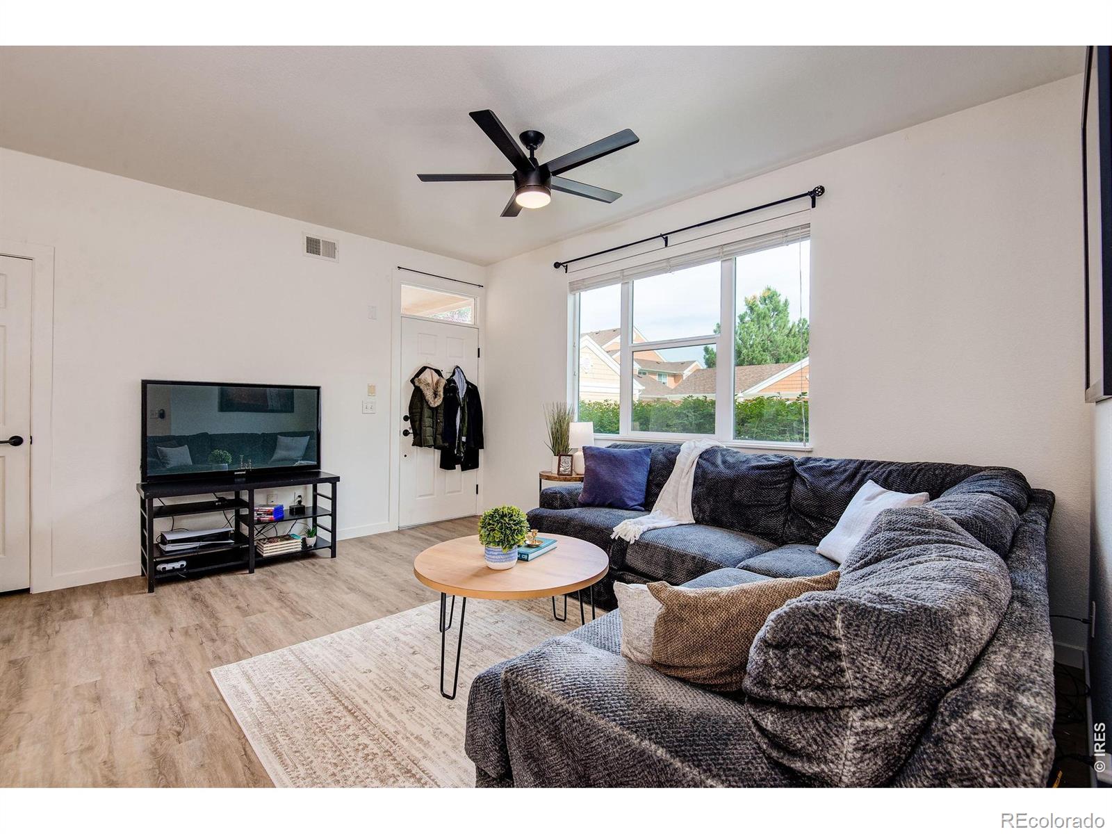 MLS Image #3 for 1907  grays peak drive,loveland, Colorado