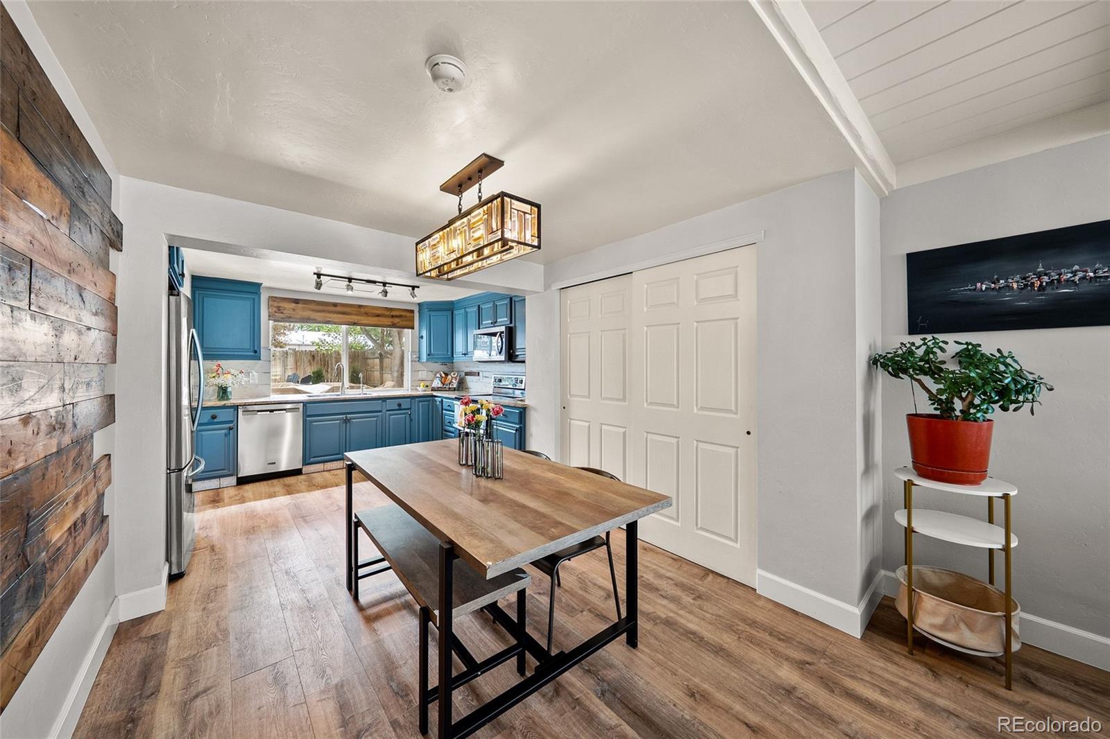 MLS Image #9 for 4676 s lincoln street,englewood, Colorado