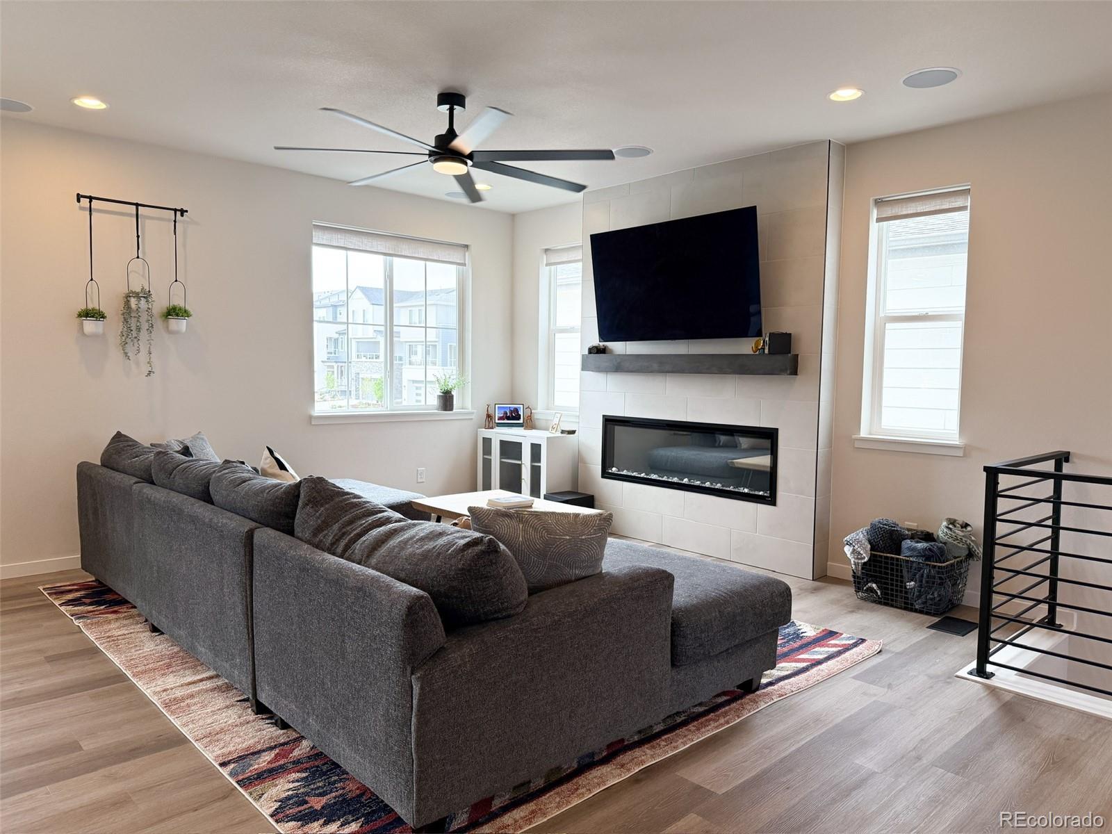 MLS Image #5 for 8484  cokedale drive,littleton, Colorado