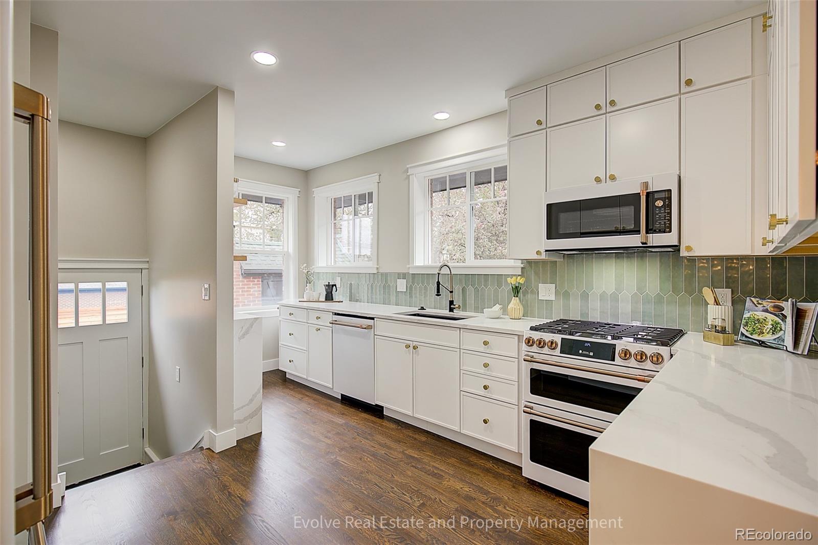 MLS Image #11 for 1359 s corona street,denver, Colorado