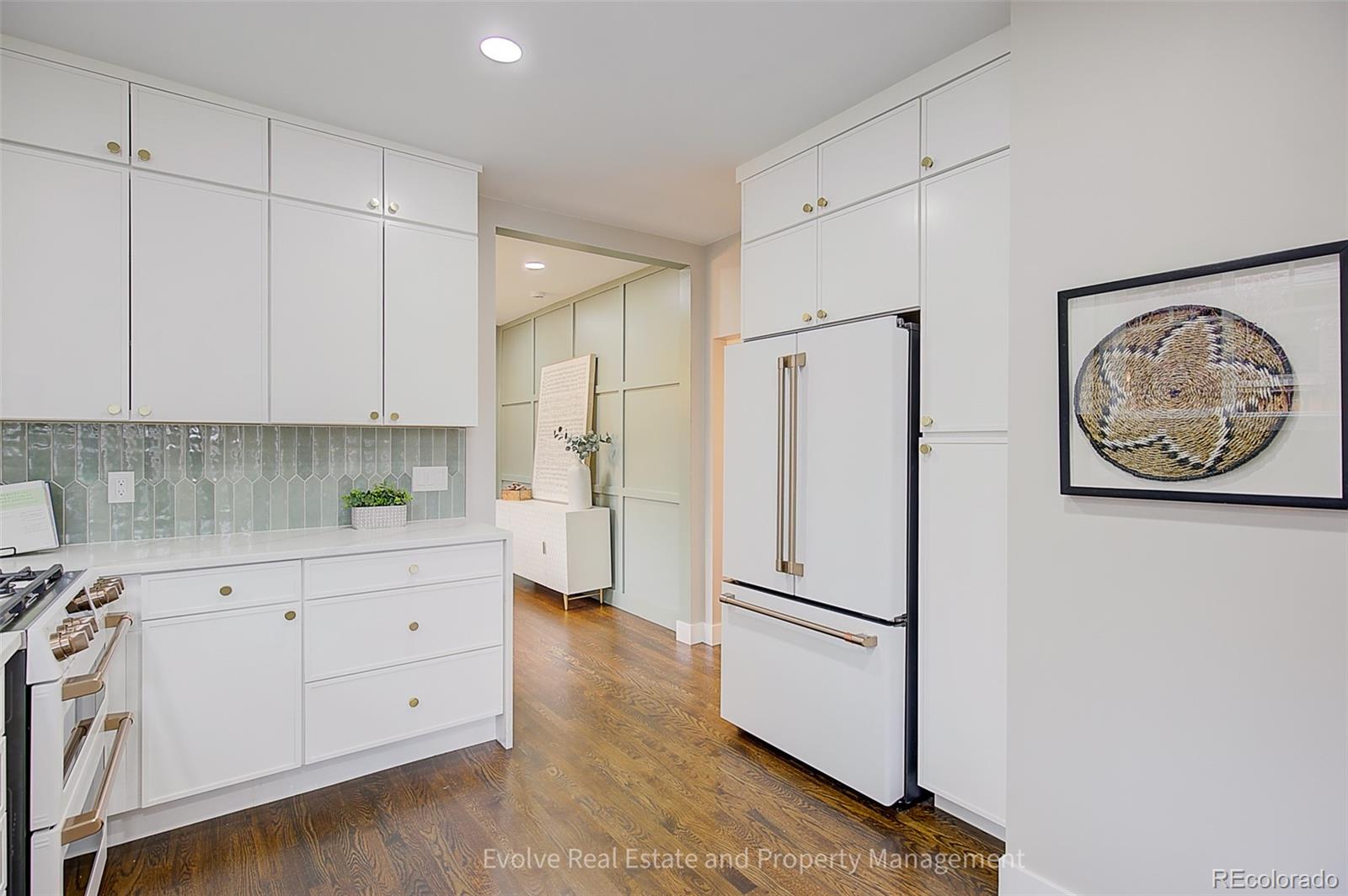 MLS Image #13 for 1359 s corona street,denver, Colorado