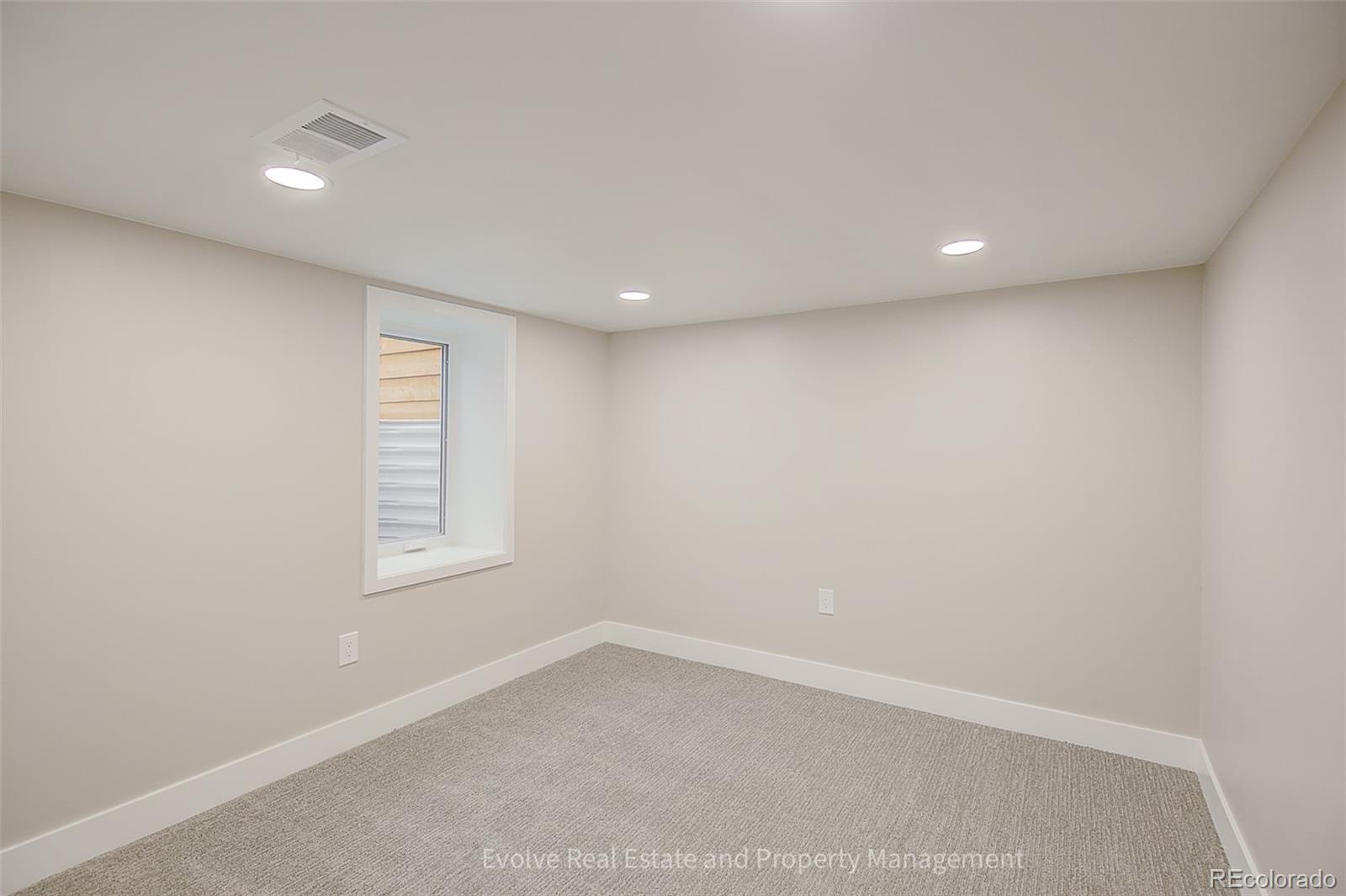 MLS Image #18 for 1359 s corona street,denver, Colorado