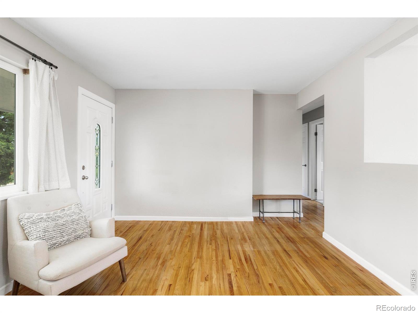 MLS Image #5 for 1446  elmwood lane,denver, Colorado
