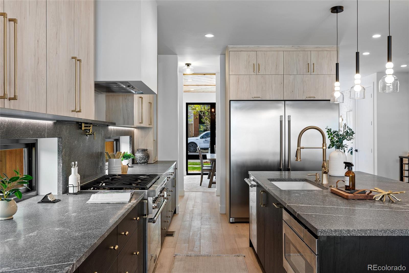 MLS Image #10 for 35 s jackson street,denver, Colorado