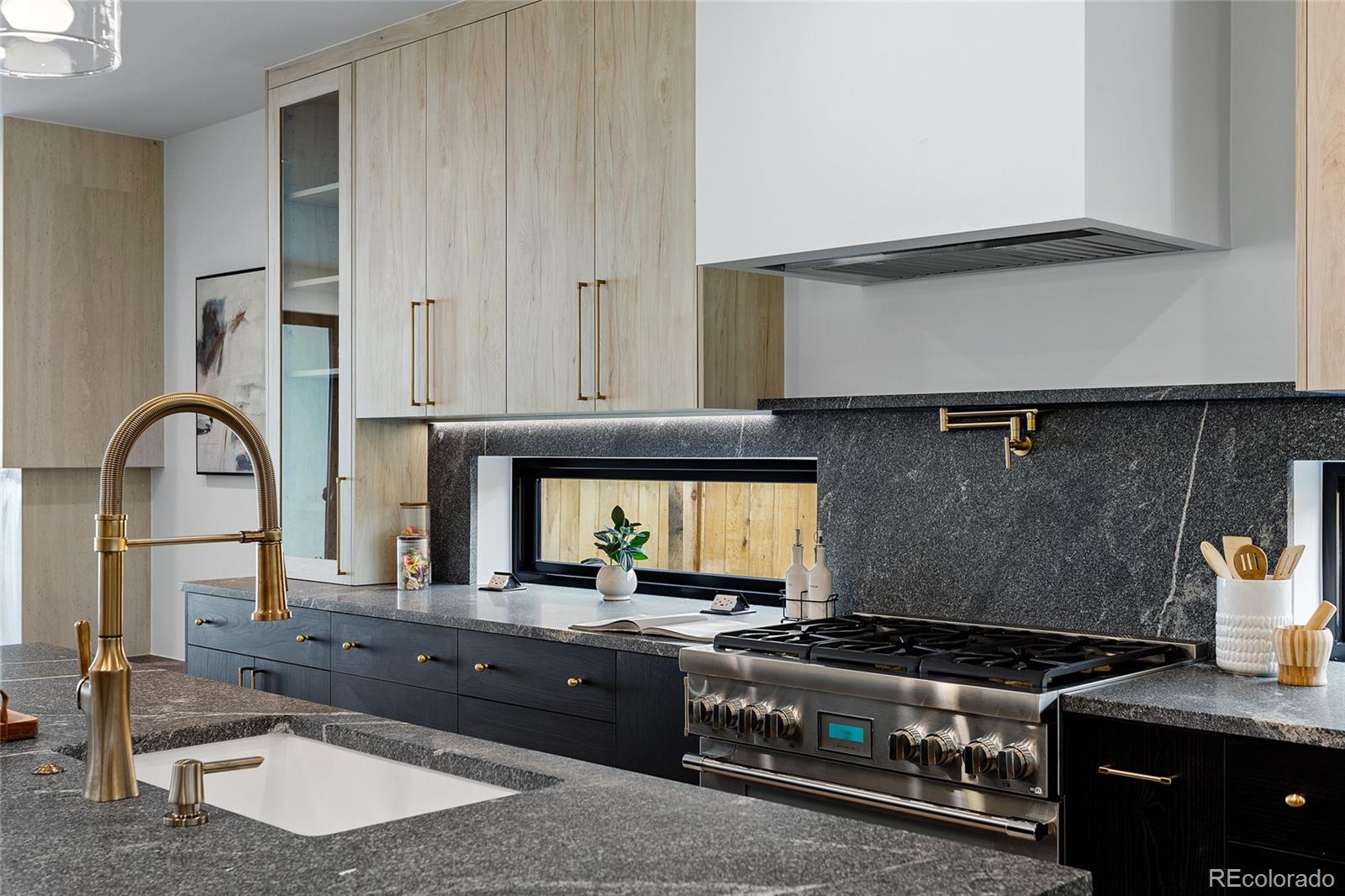 MLS Image #7 for 35 s jackson street,denver, Colorado