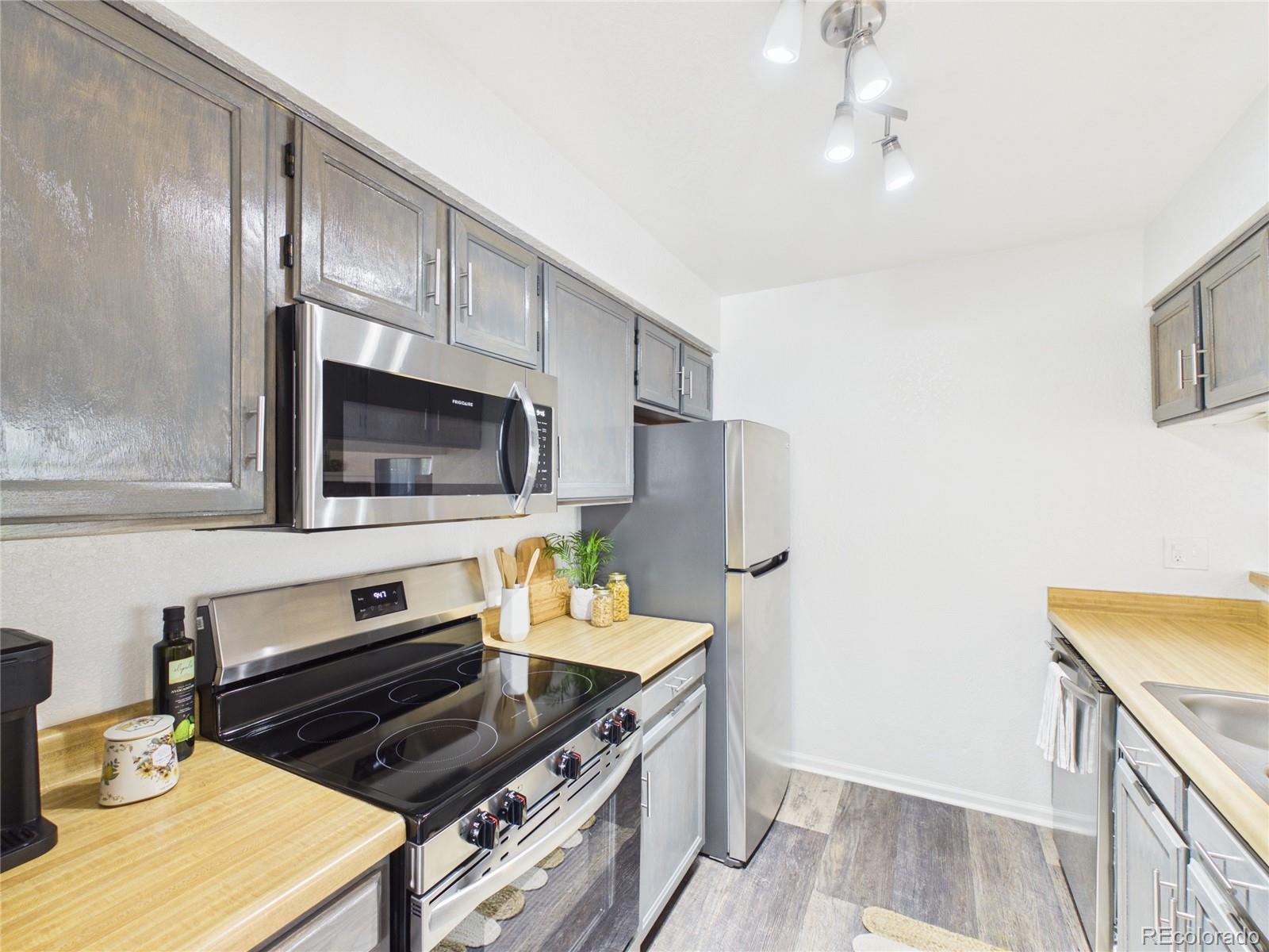 MLS Image #7 for 3600 s pierce street,lakewood, Colorado