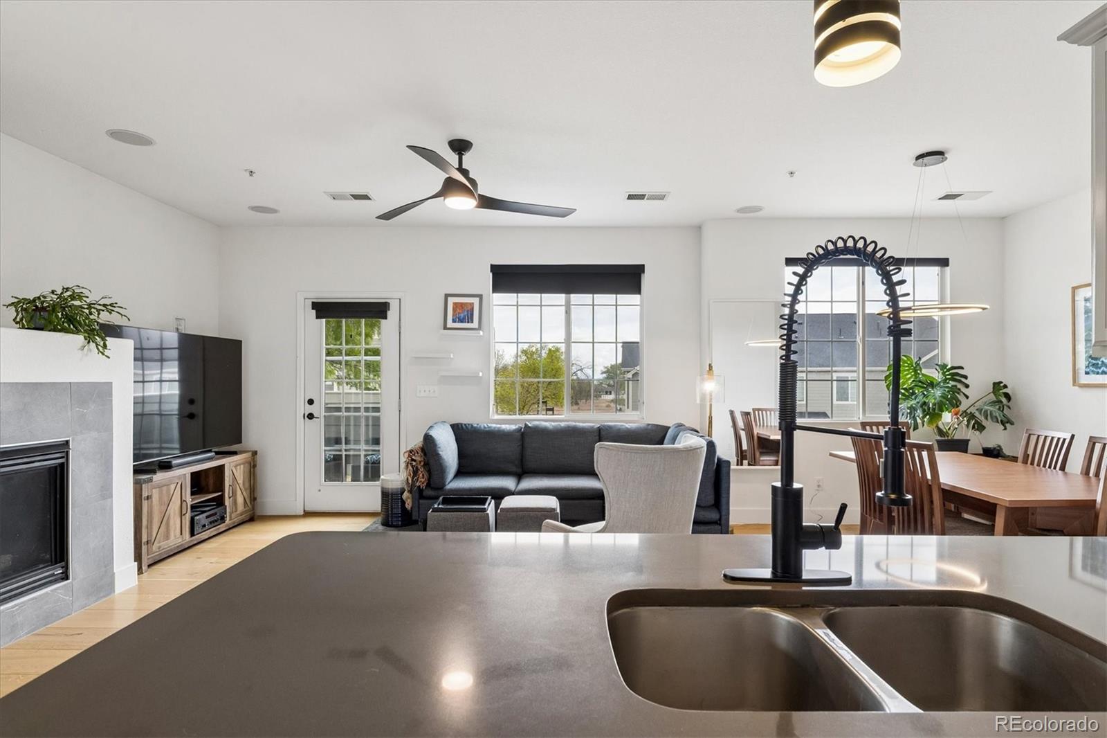 MLS Image #11 for 14300  waterside lane,broomfield, Colorado