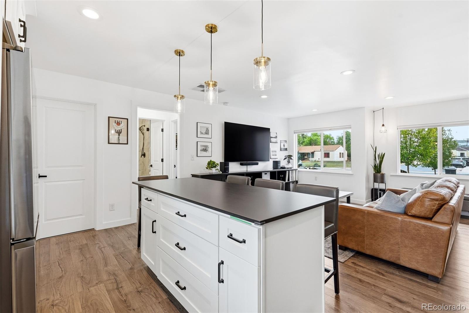 MLS Image #12 for 2815 s glencoe street,denver, Colorado