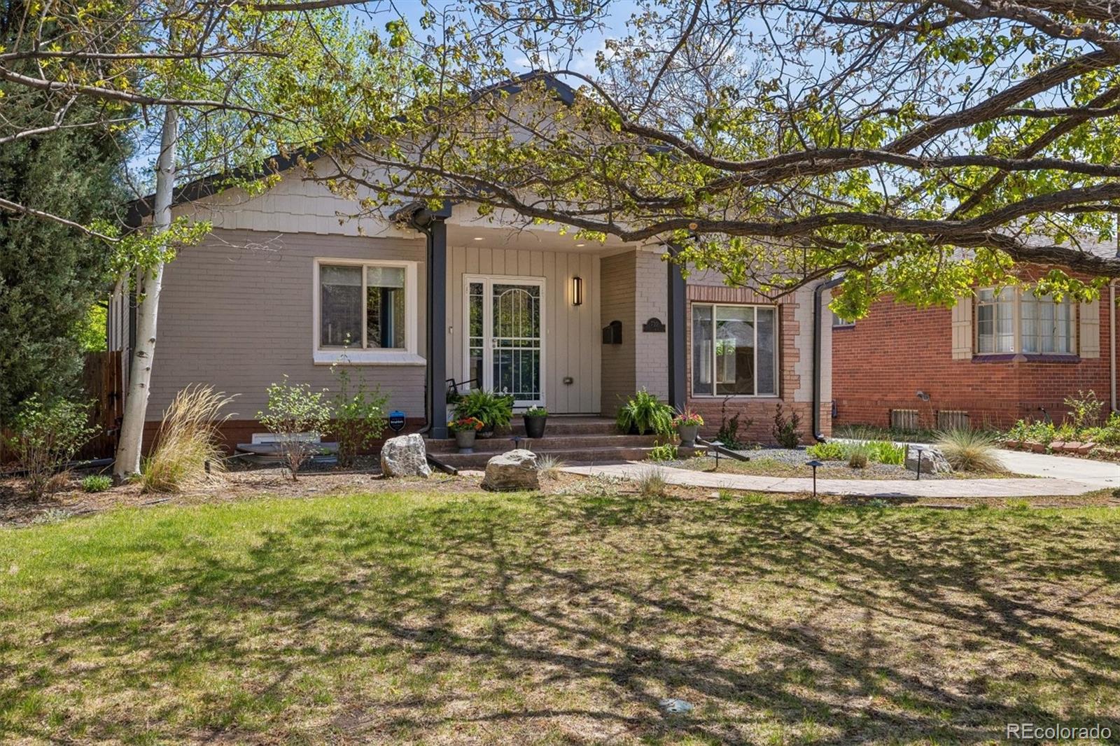 MLS Image #2 for 730  ivanhoe street,denver, Colorado