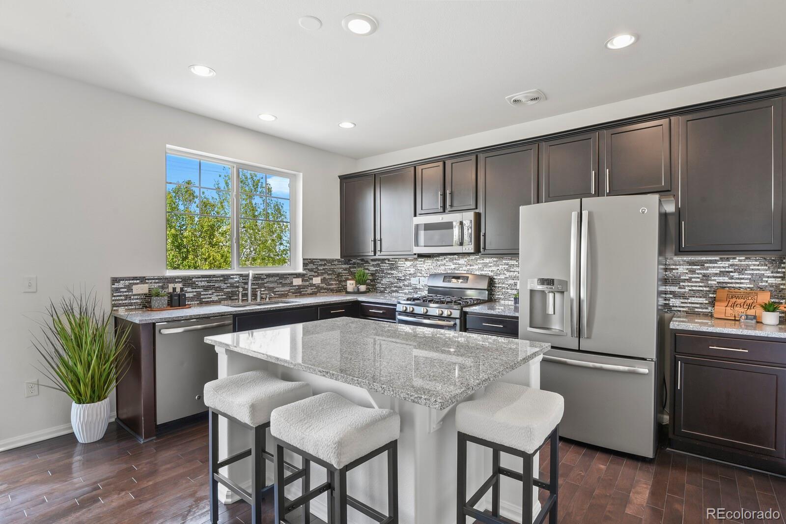 MLS Image #6 for 6021 s irvington court,aurora, Colorado
